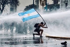 Argentina in piazza per difendere l’educazione pubblica