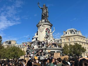 Francia - Il movimento che non aspettavamo più!